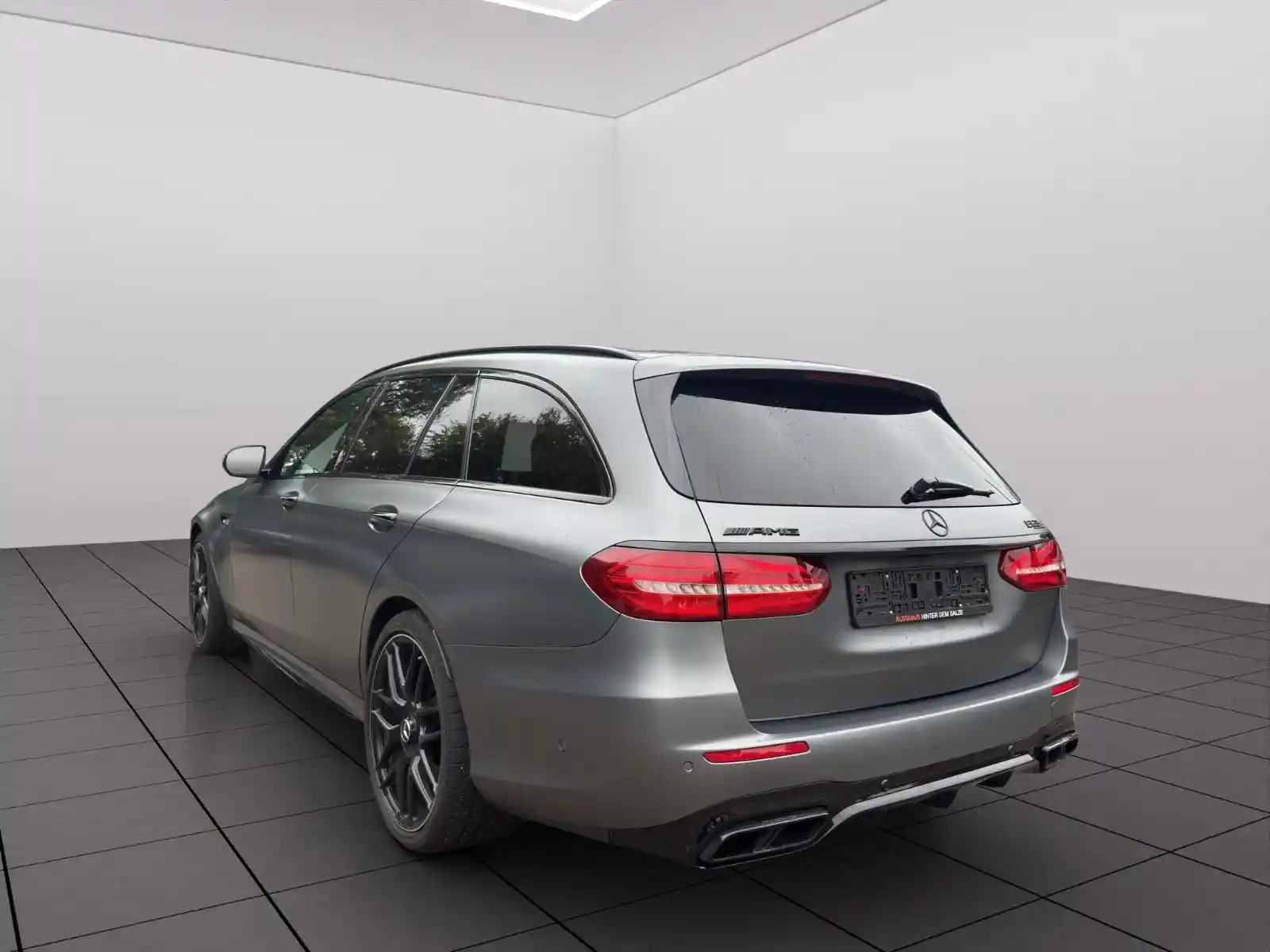 Mercedes-Benz E 63 AMG