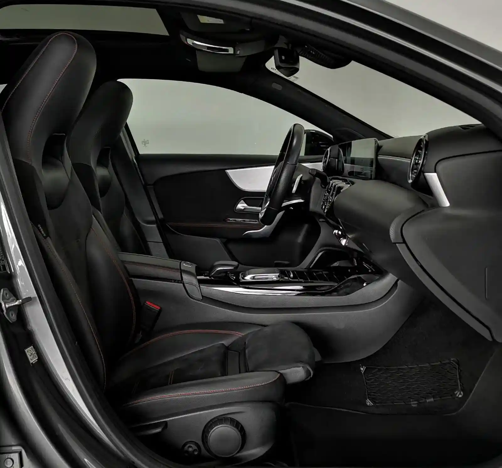 Mercedes-Benz A 35 AMG