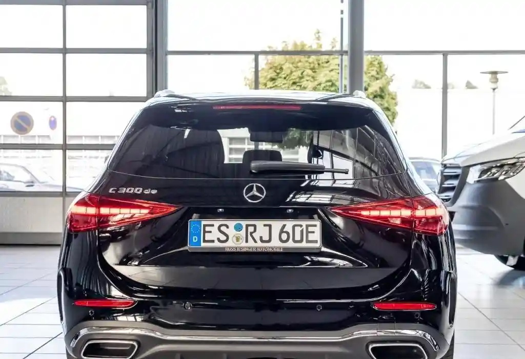 Mercedes-Benz C 300