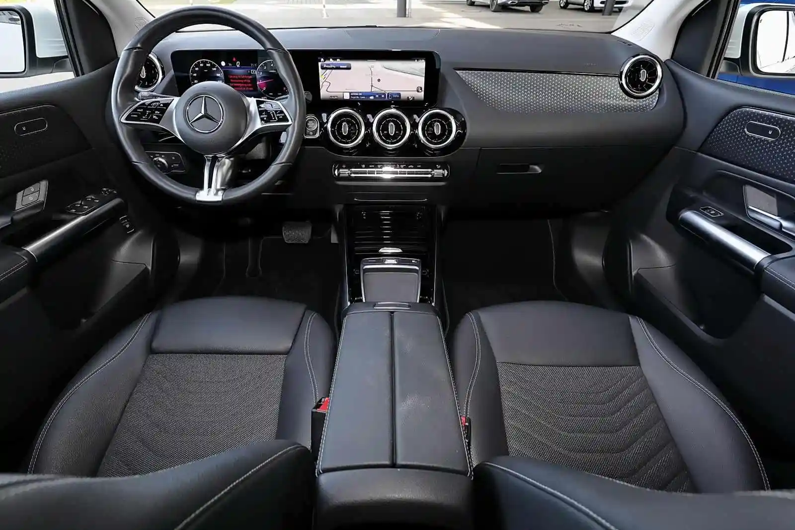 Mercedes-Benz B 200