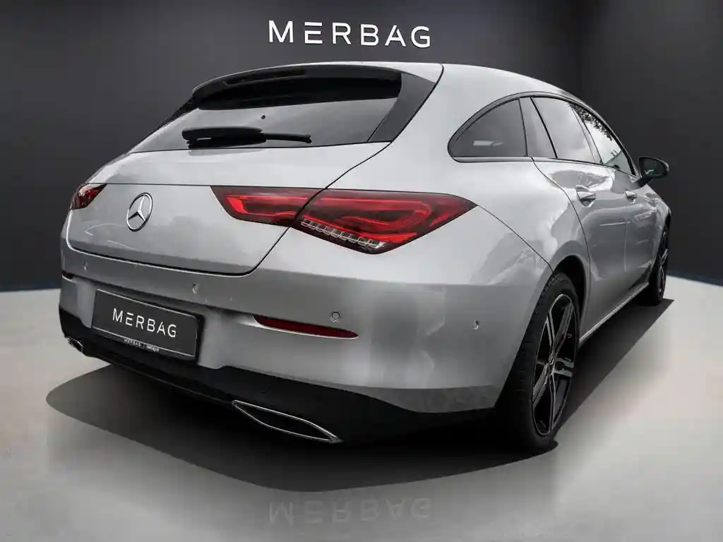 Mercedes-Benz CLA 200