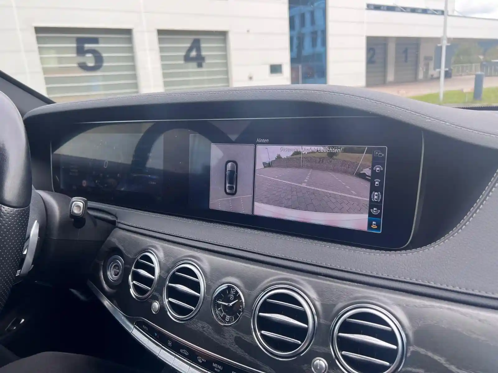 Mercedes-Benz S 400