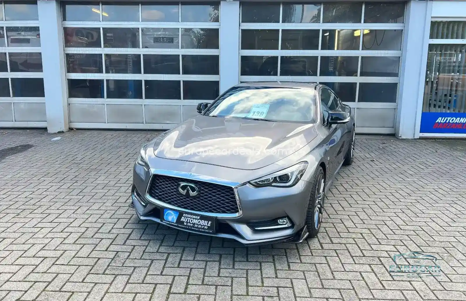 Infiniti Q60