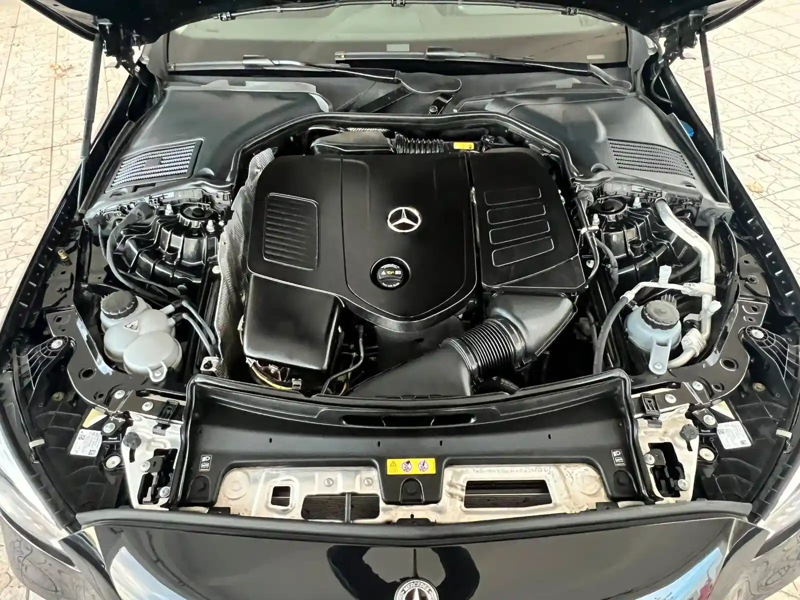 Mercedes-Benz C 200