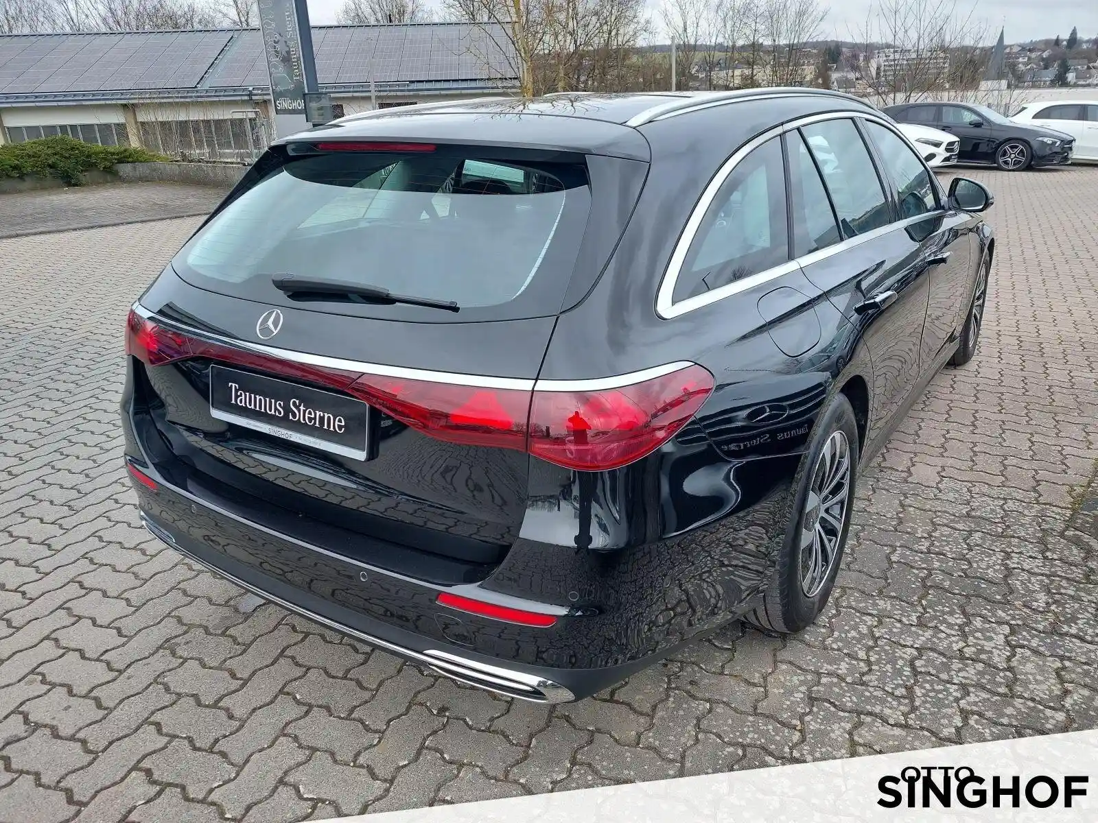 Mercedes-Benz E 200