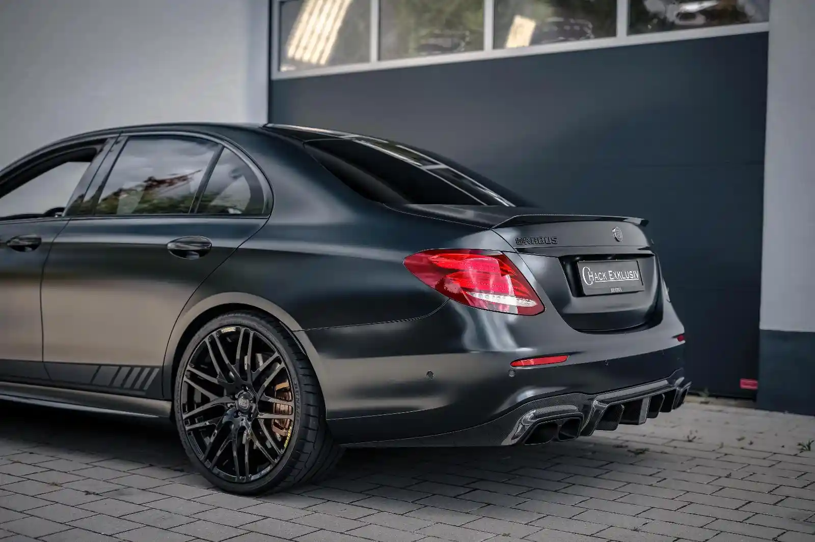 Mercedes-Benz E 63 AMG