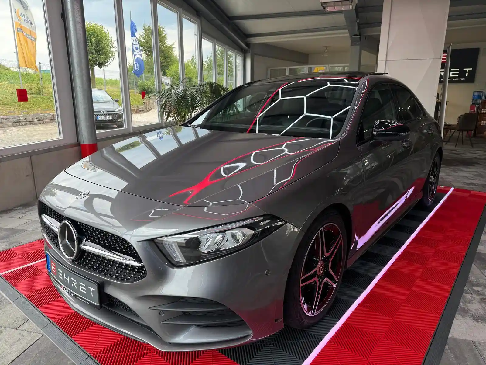 Mercedes-Benz A 220