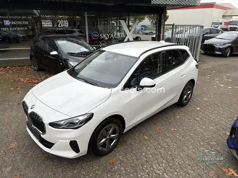 BMW 218