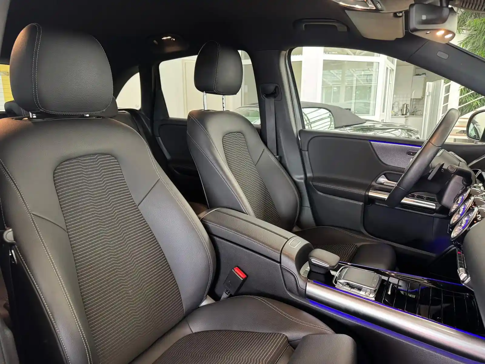Mercedes-Benz B 200