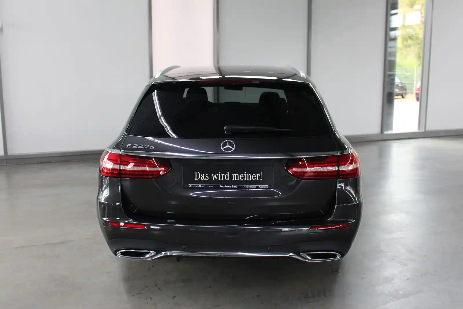 Mercedes-Benz E 220