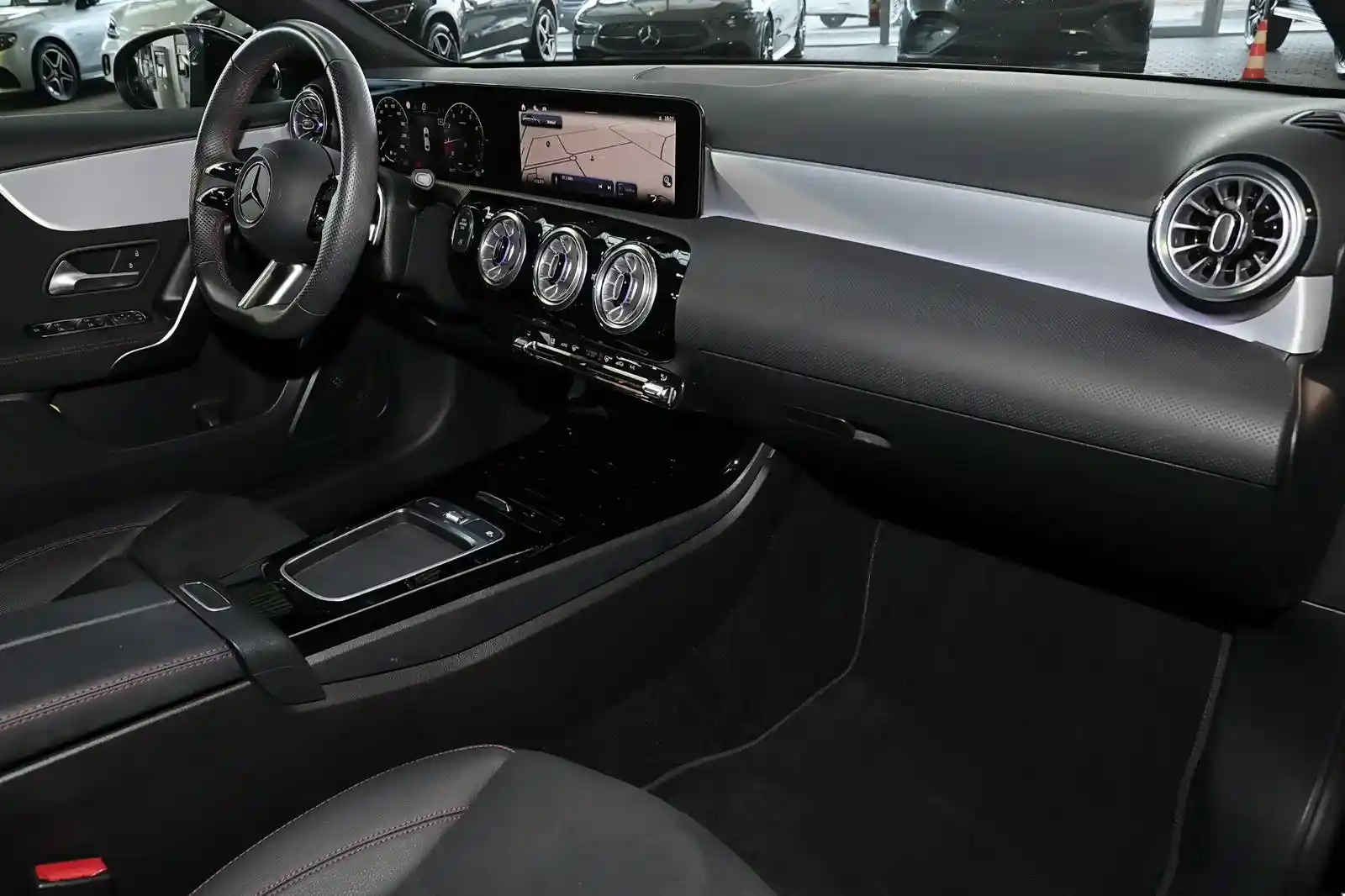 Mercedes-Benz A 180