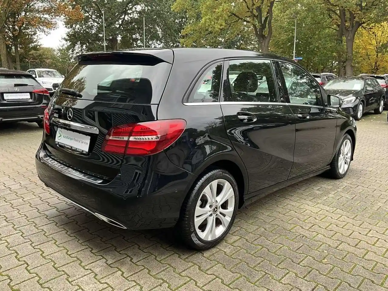 Mercedes-Benz B 200