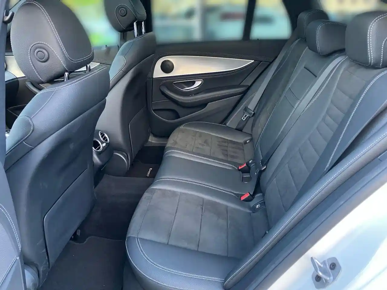 Mercedes-Benz E 400