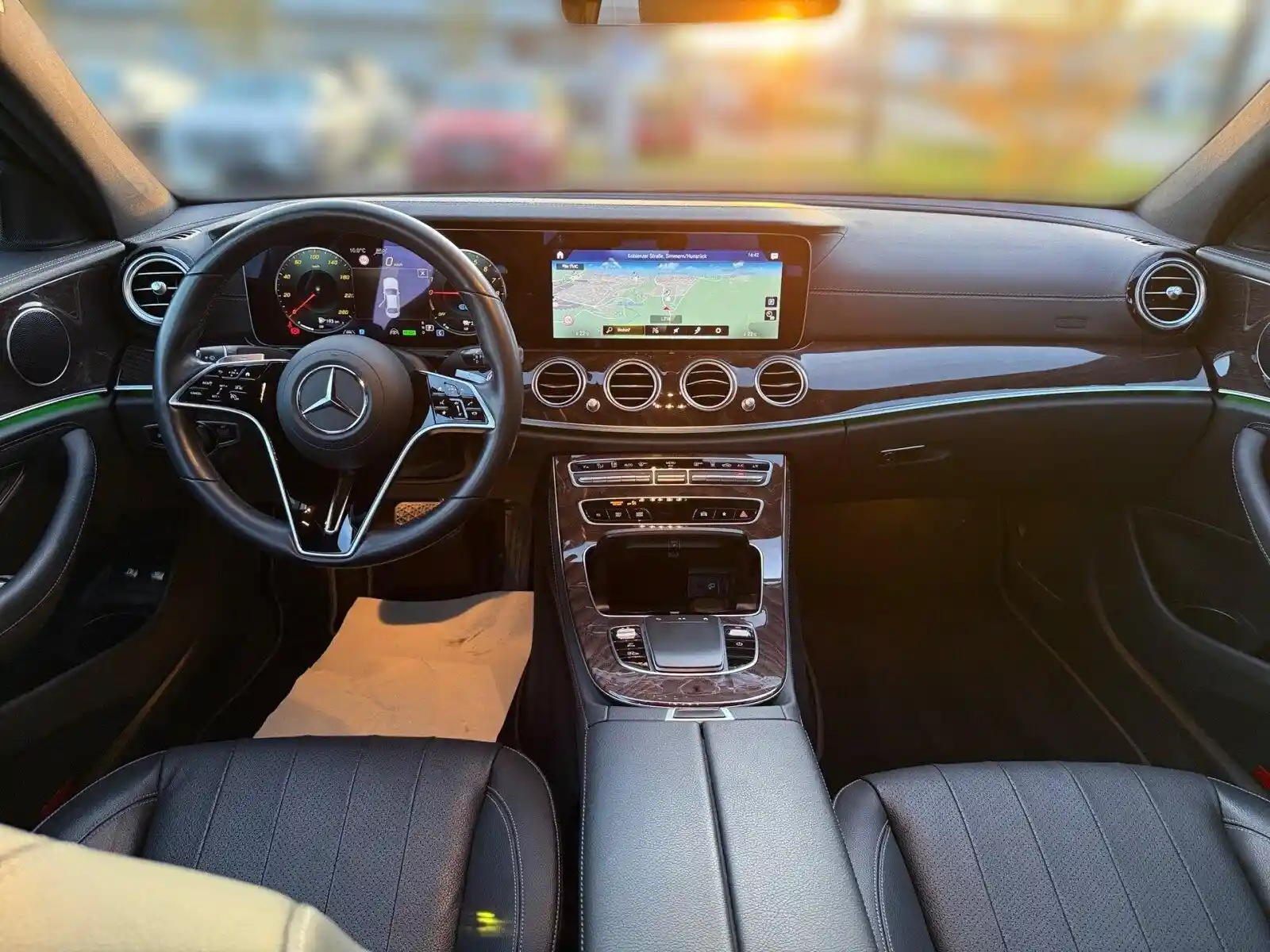 Mercedes-Benz E 300