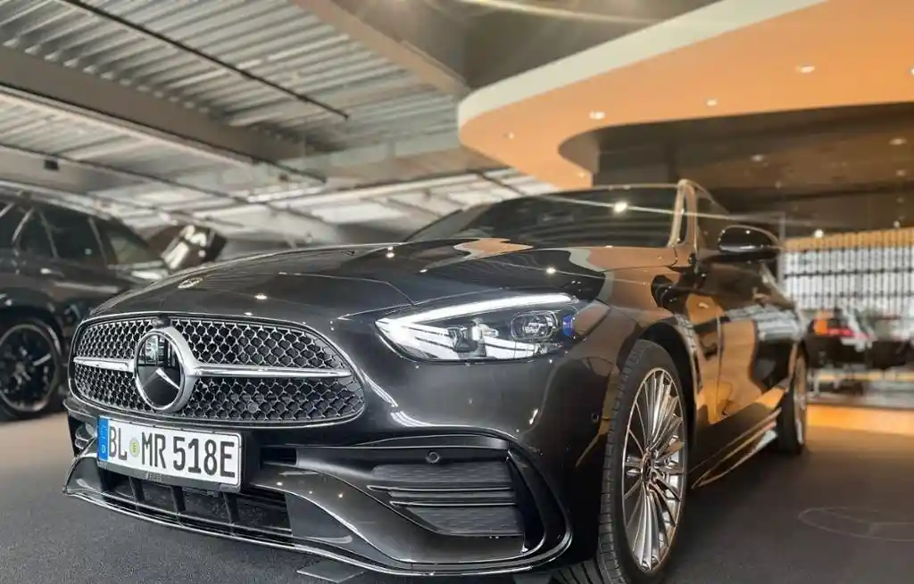 Mercedes-Benz C 300