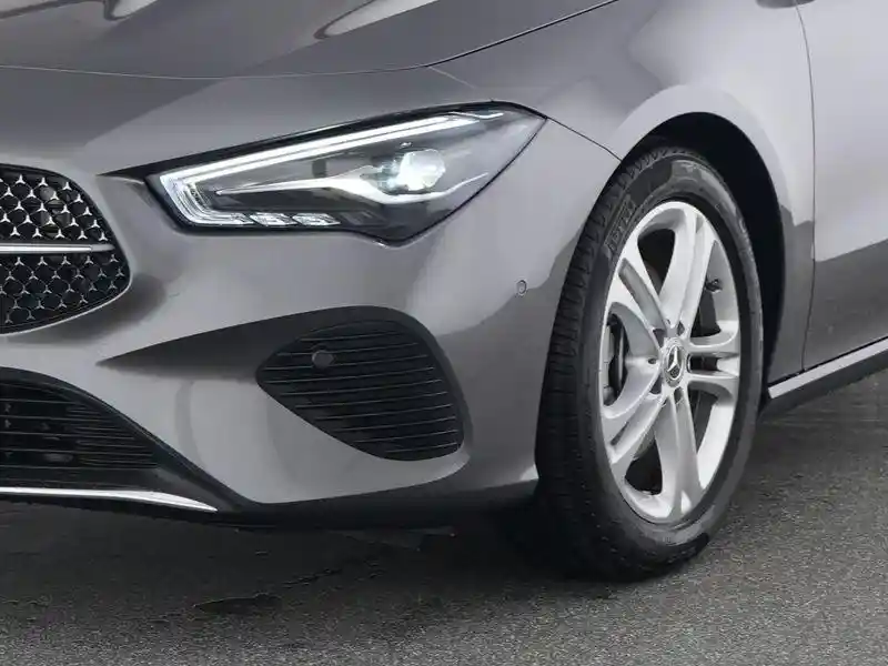 Mercedes-Benz CLA 180 Shooting Brake