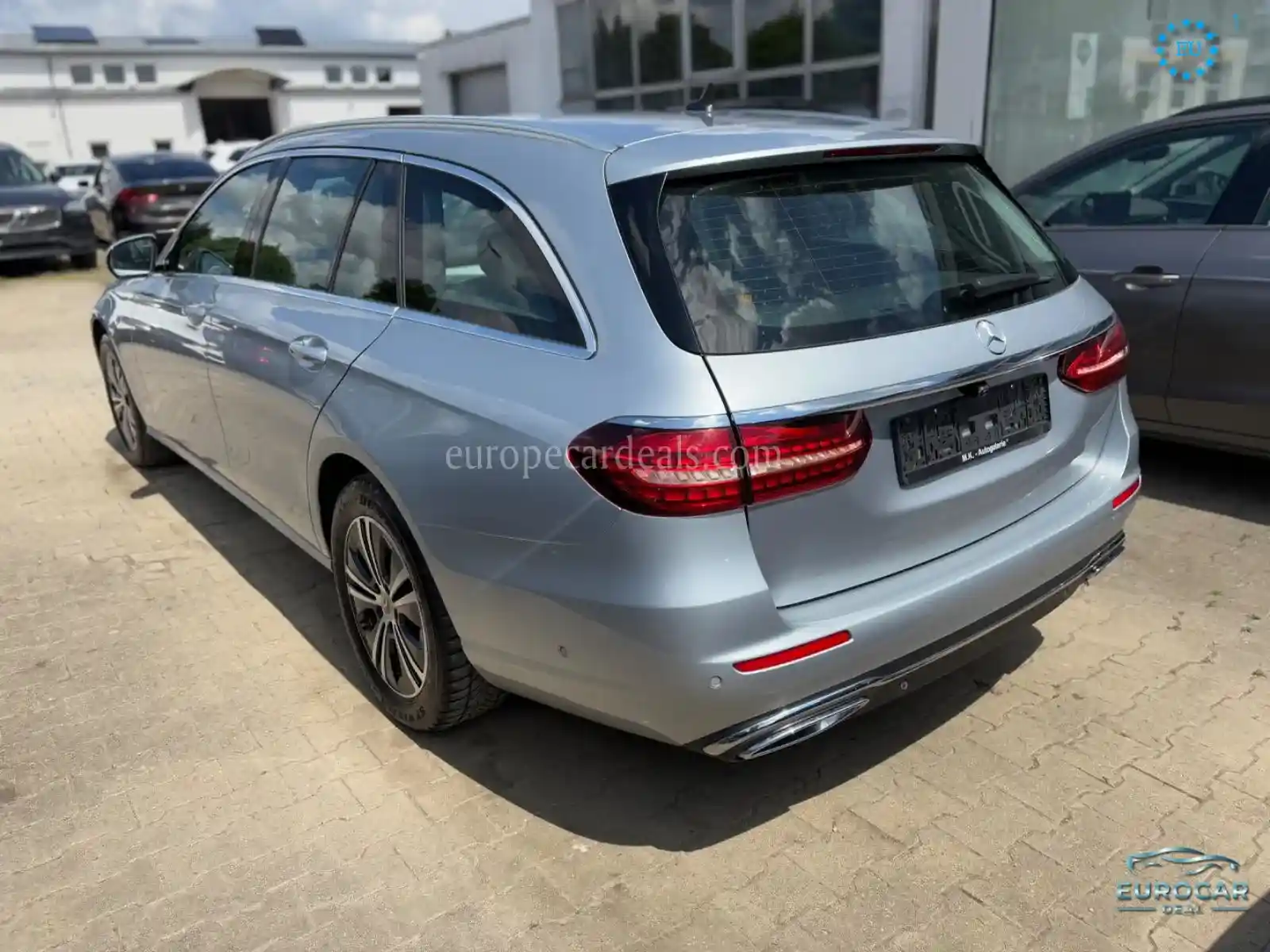 Mercedes-Benz E 220