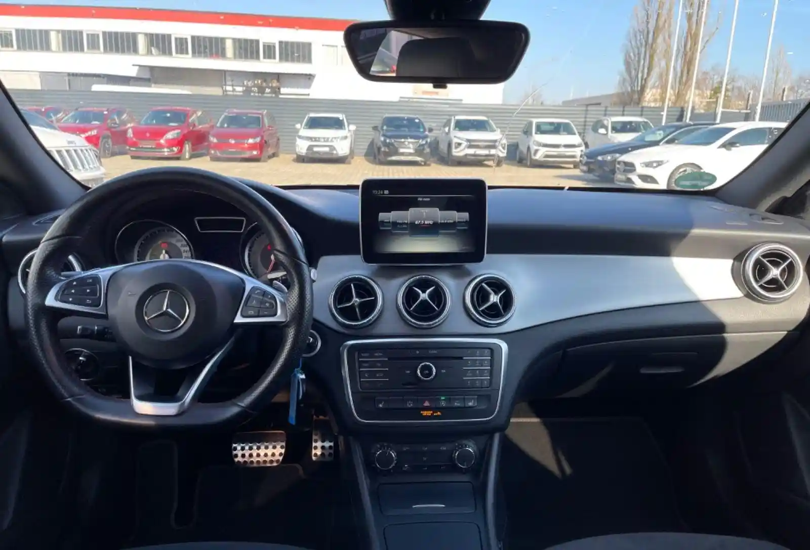 Mercedes-Benz CLA 180