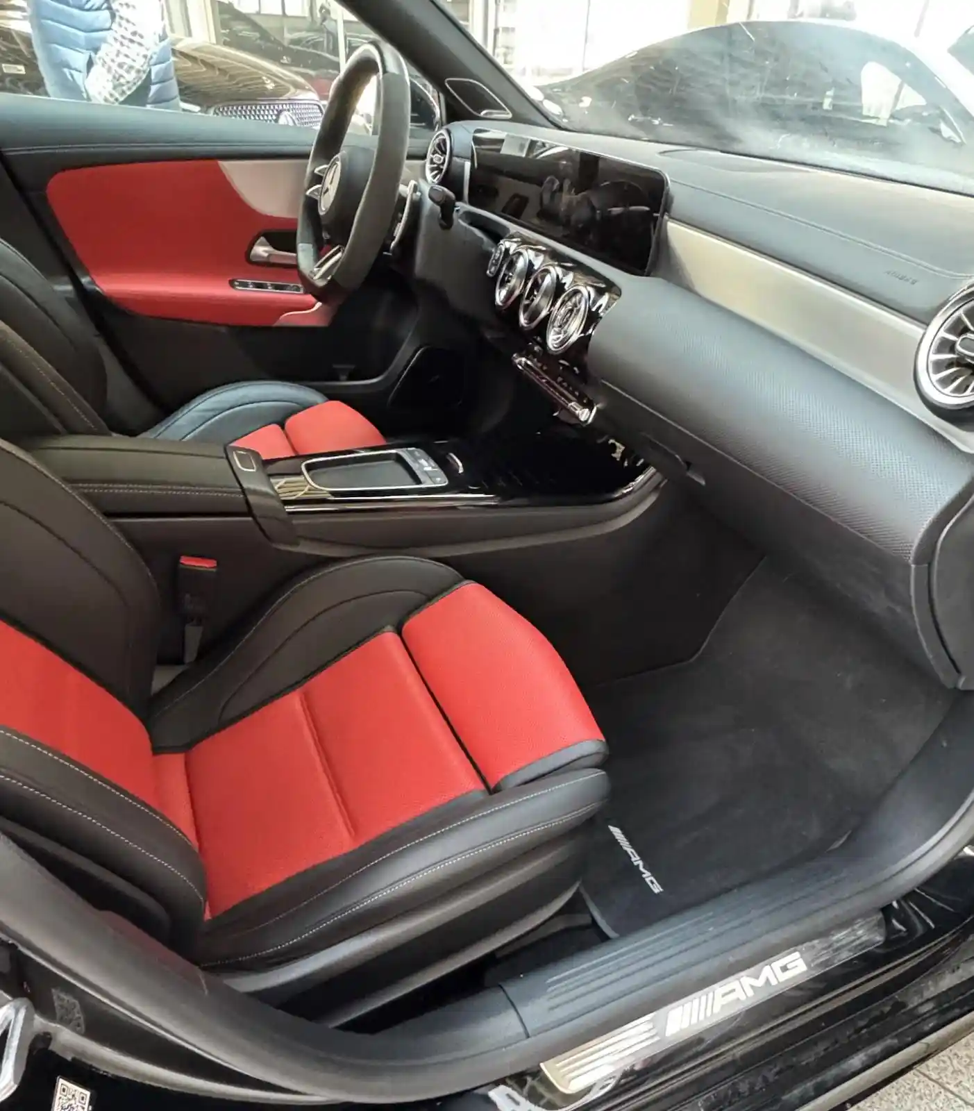 Mercedes-Benz A 45 AMG