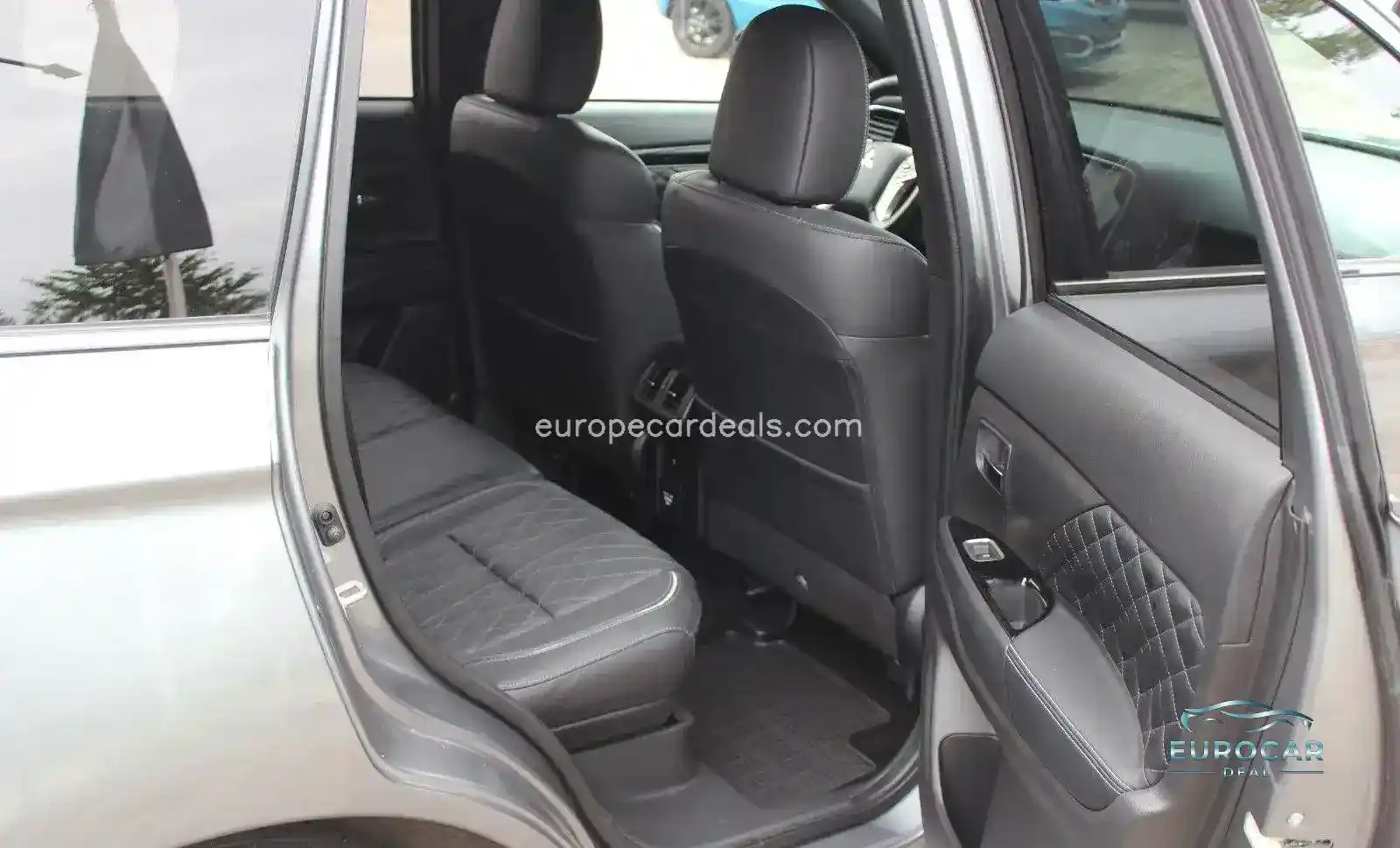 Mitsubishi Plug-in Hybrid Outlander