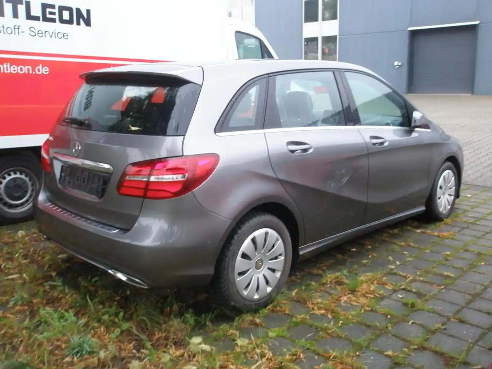 Mercedes-Benz B 200