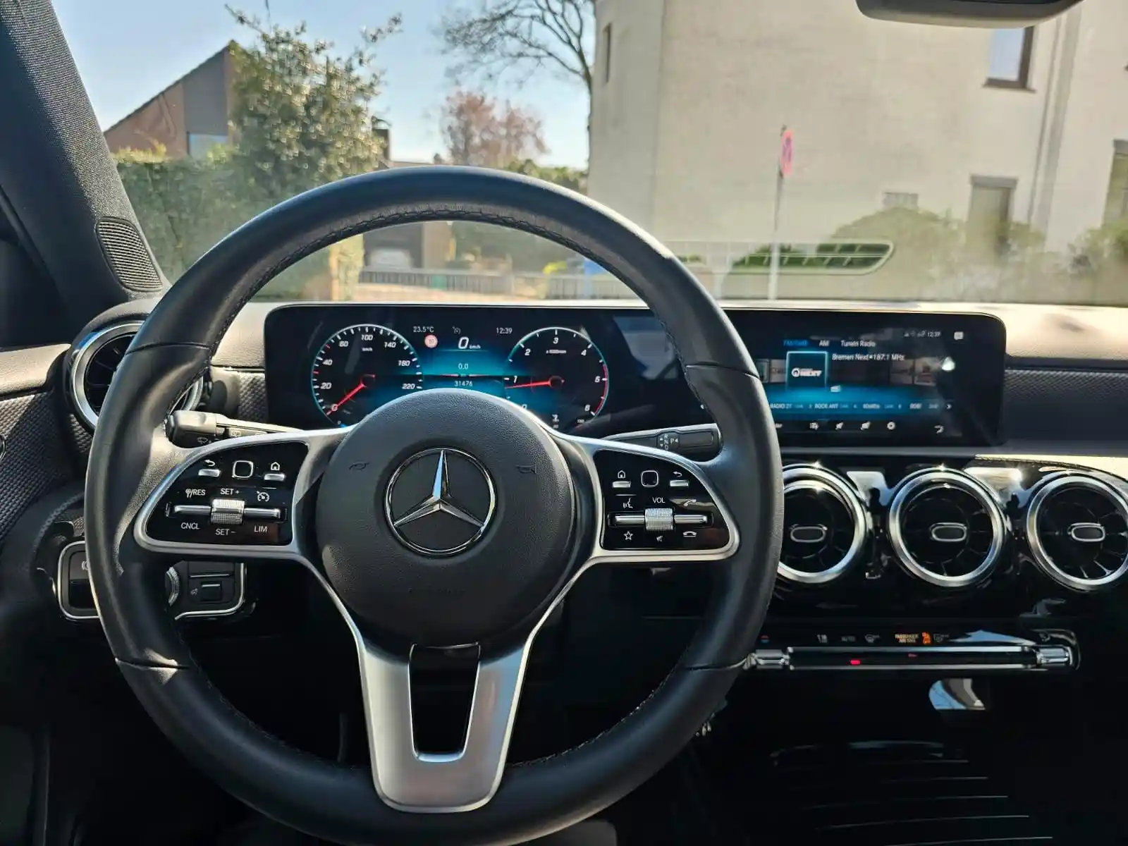 Mercedes-Benz A 220