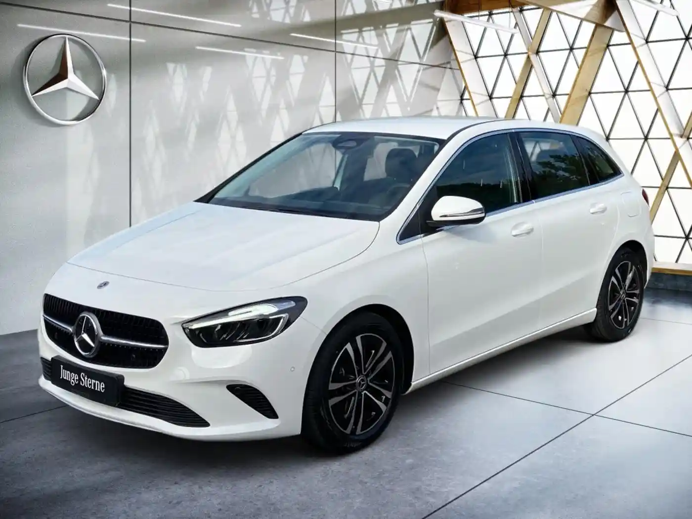 Mercedes-Benz B 180