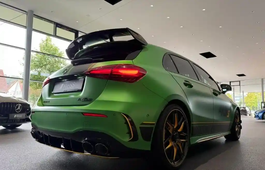 Mercedes-Benz A 45 AMG