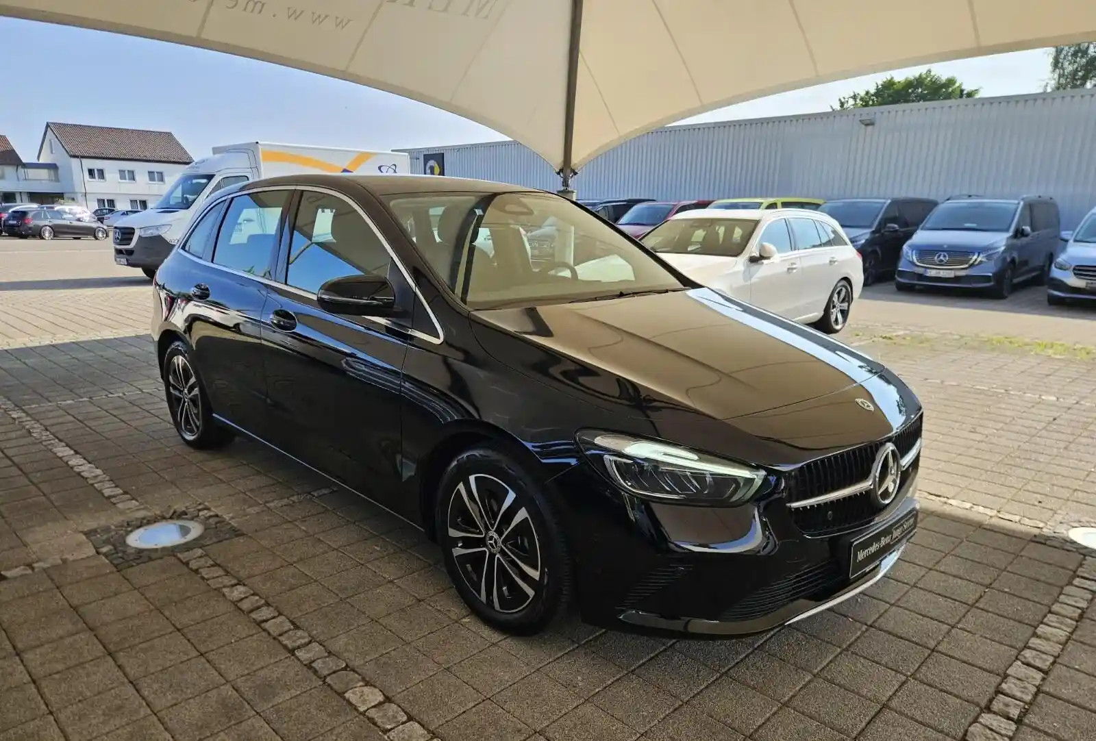 Mercedes-Benz B 200