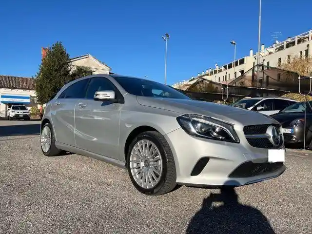 Mercedes-Benz A 180