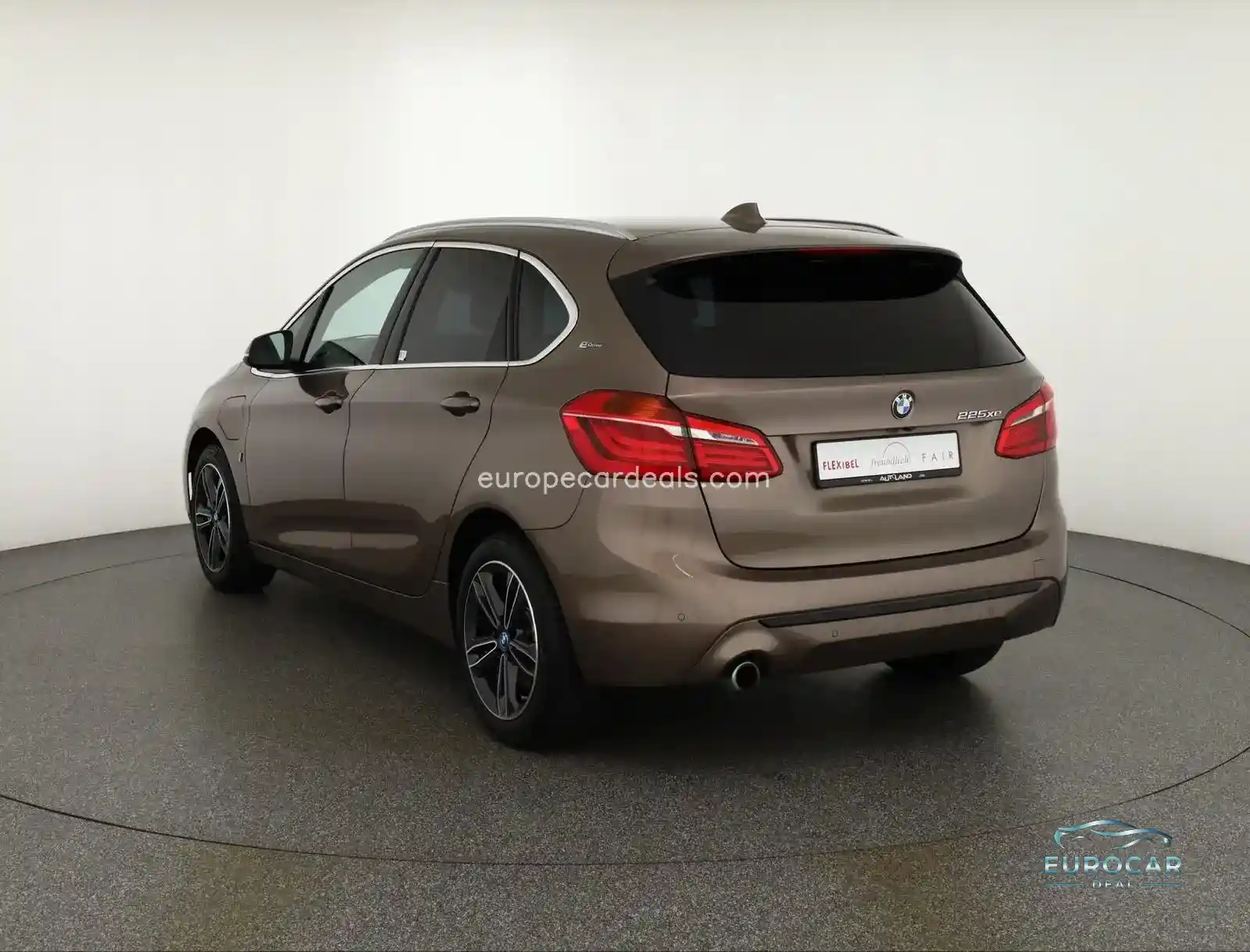 BMW 225