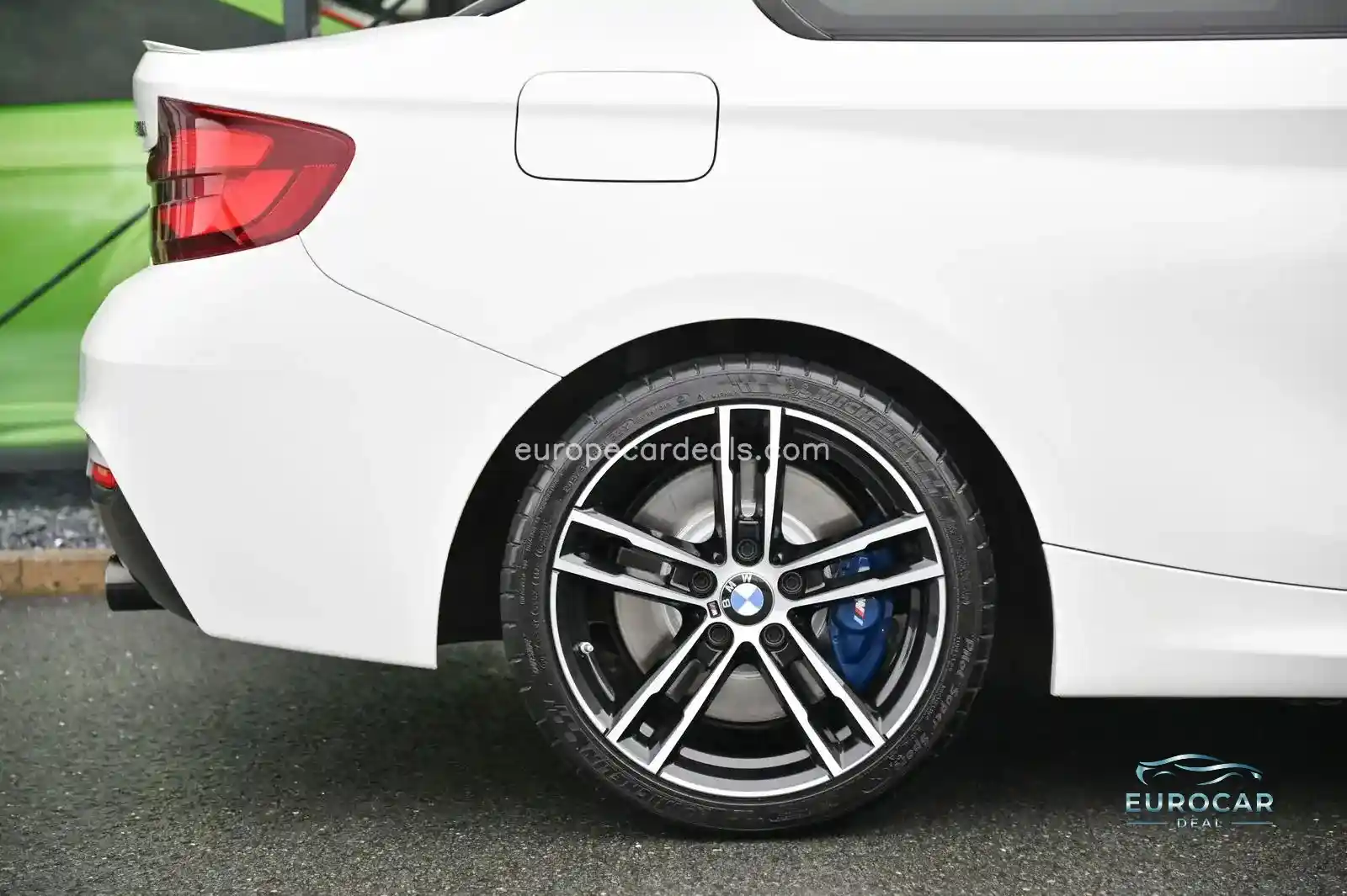 BMW M240i