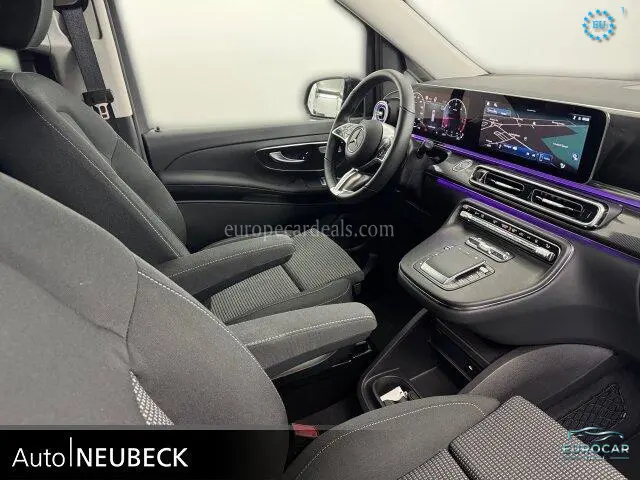 Mercedes-Benz V 220