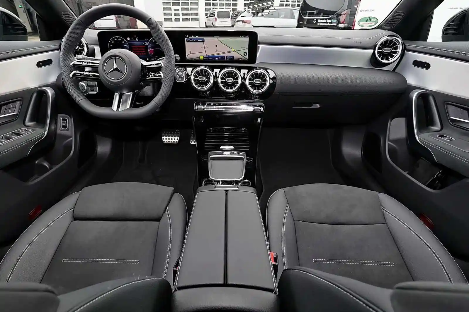 Mercedes-Benz CLA 180
