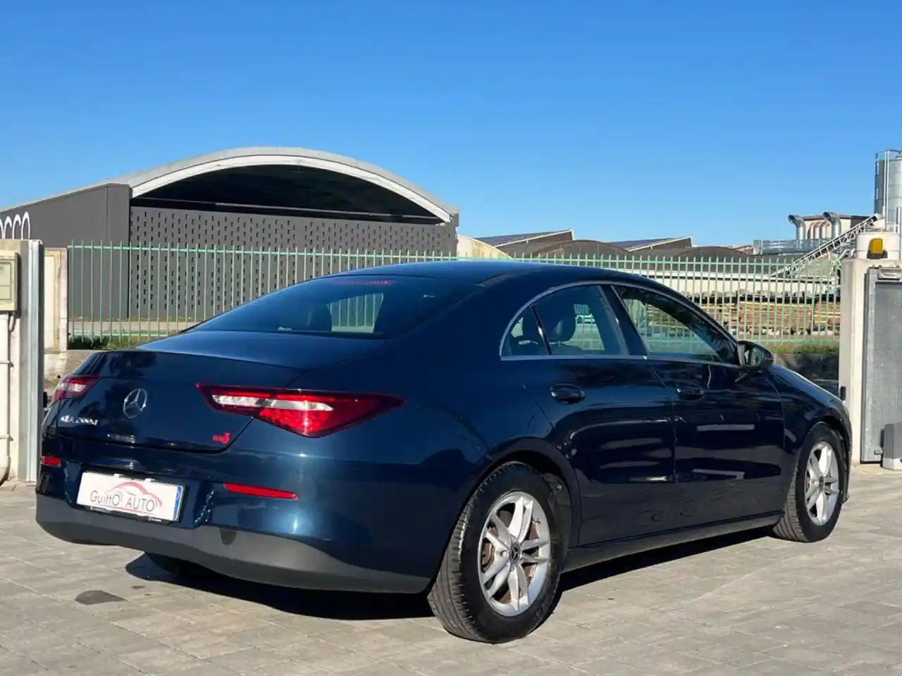 Mercedes-Benz CLA 200