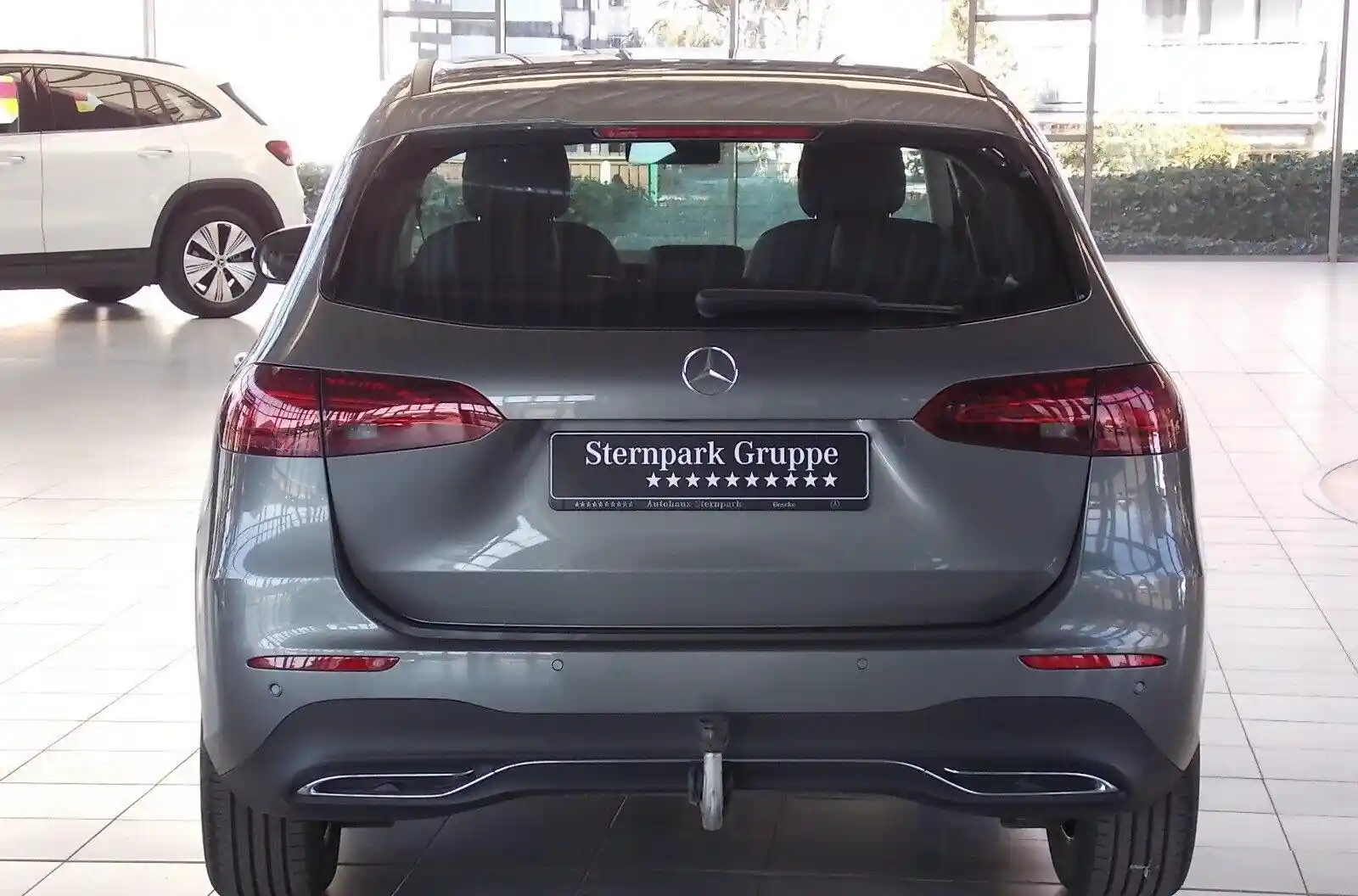 Mercedes-Benz B 200