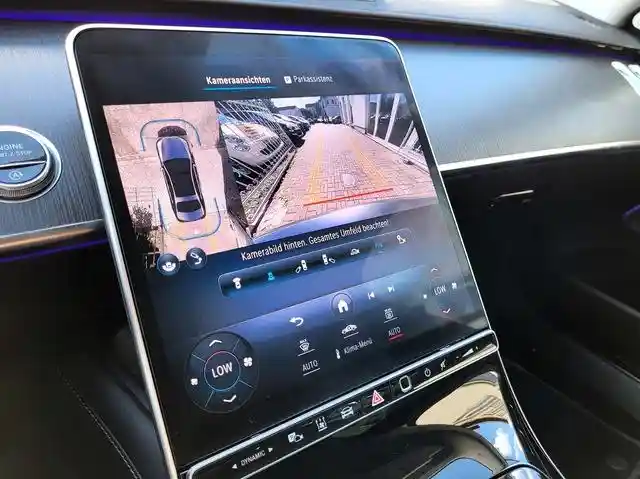 Mercedes-Benz S 400