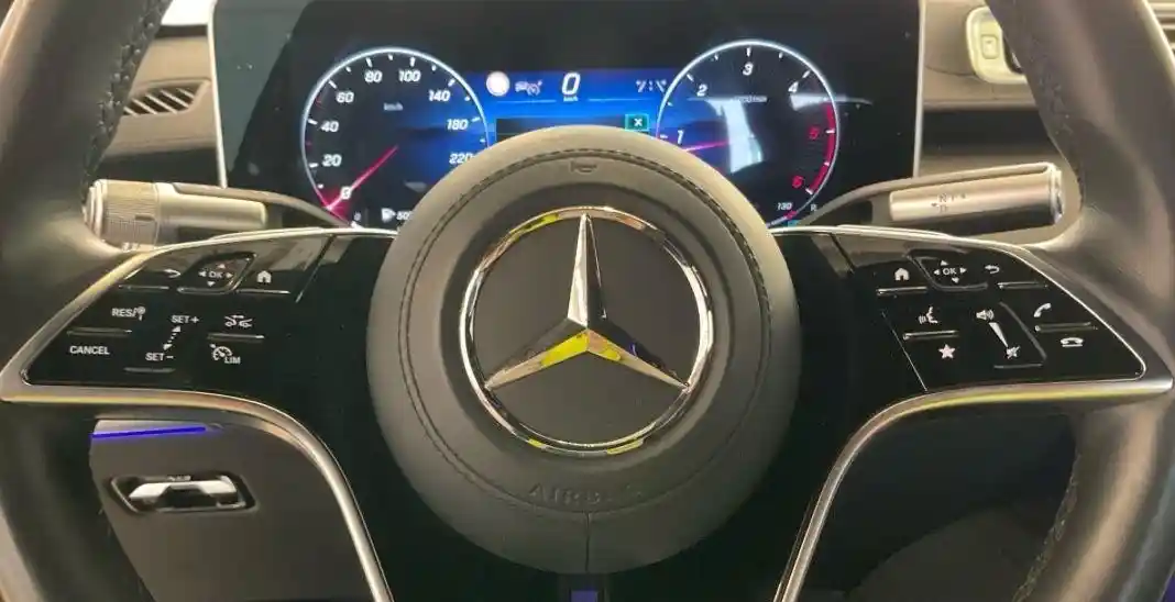 Mercedes-Benz S 400