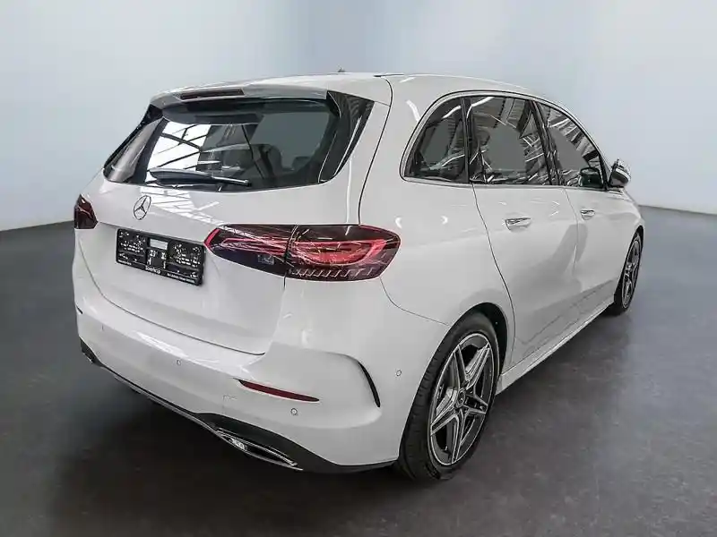 Mercedes-Benz B 200