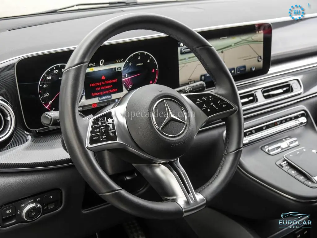 Mercedes-Benz V 220