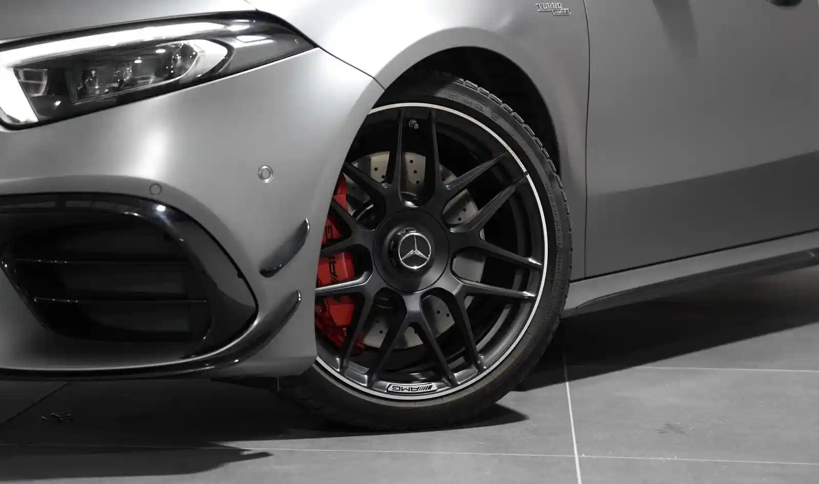 Mercedes-Benz A 45 AMG