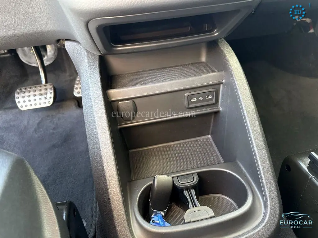 Mercedes-Benz V 220