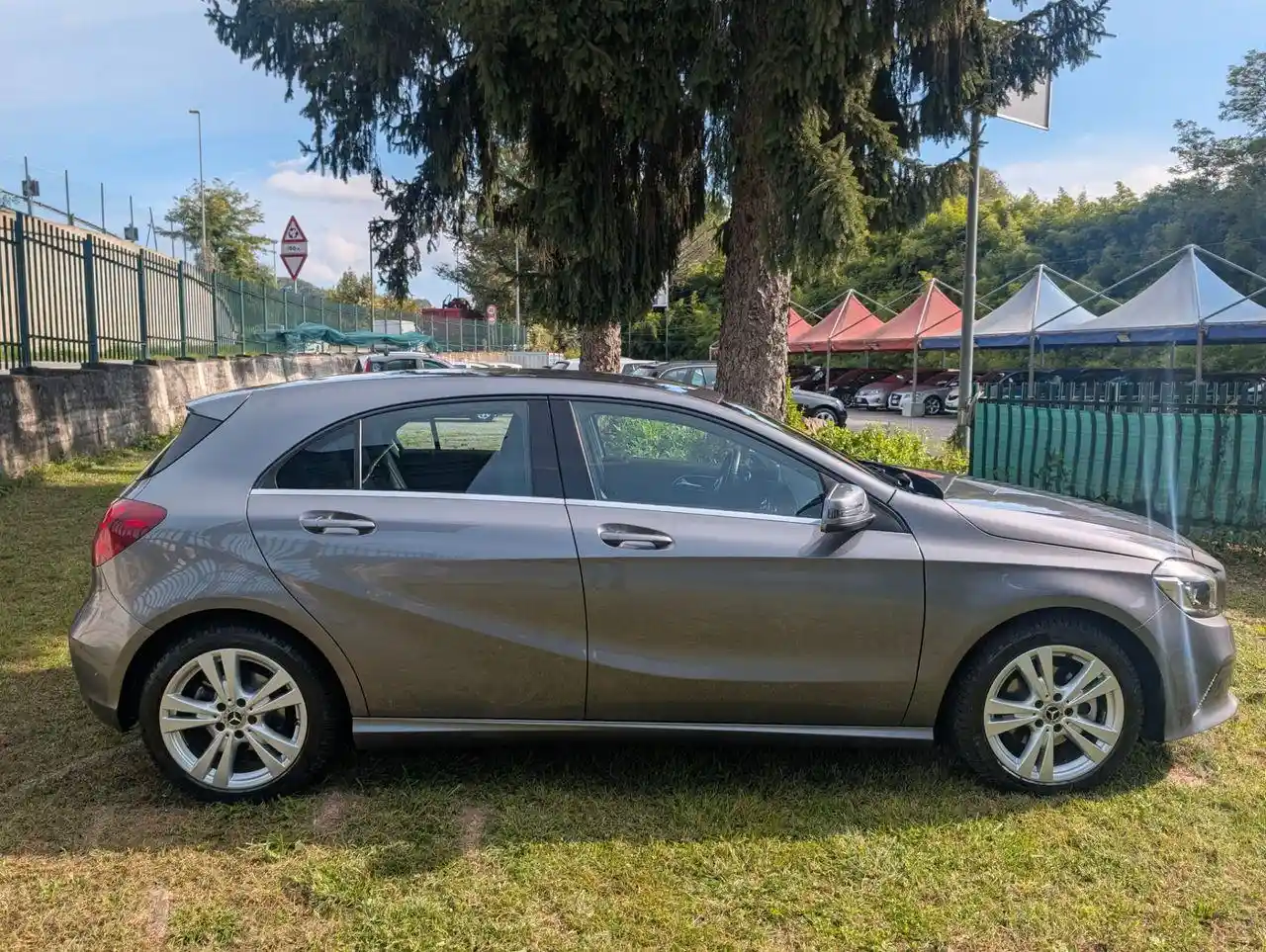 Mercedes-Benz A 180