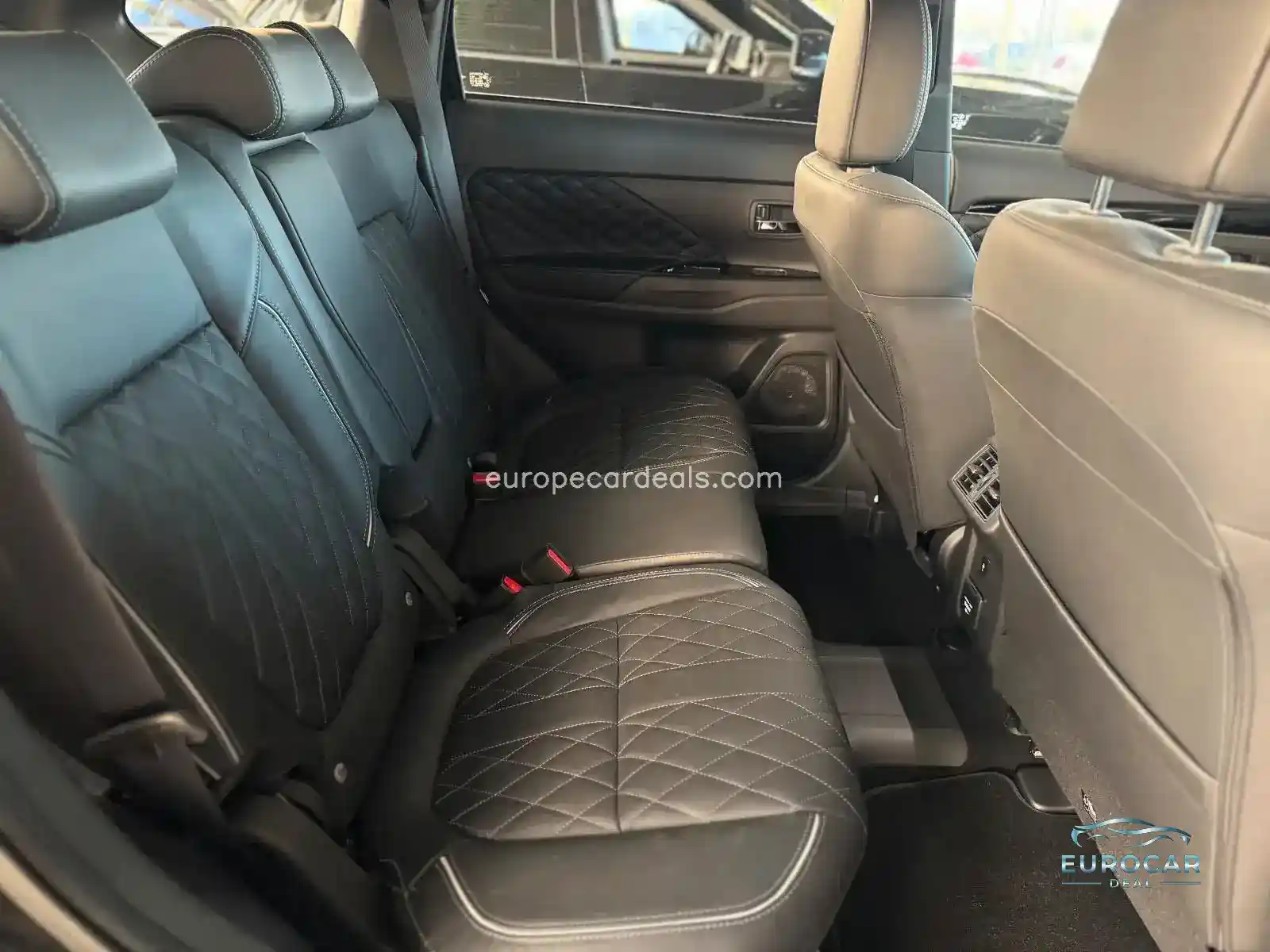 Mitsubishi Plug-in Hybrid Outlander
