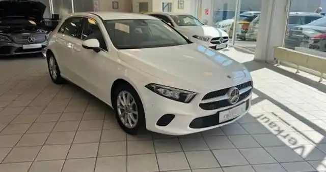 Mercedes-Benz A 220
