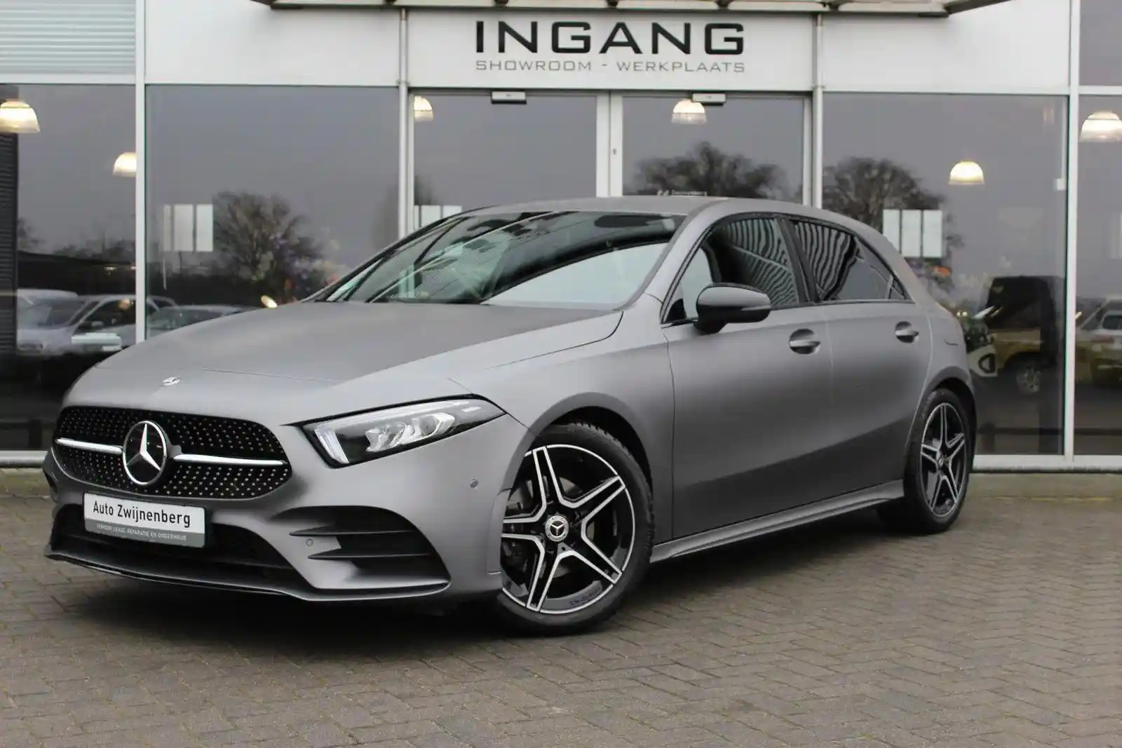 Mercedes-Benz A 180