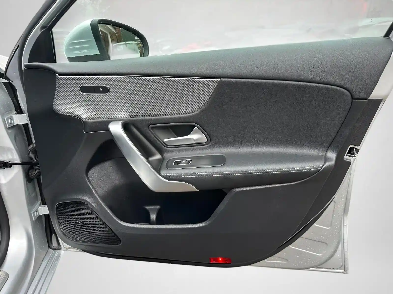 Mercedes-Benz A 220