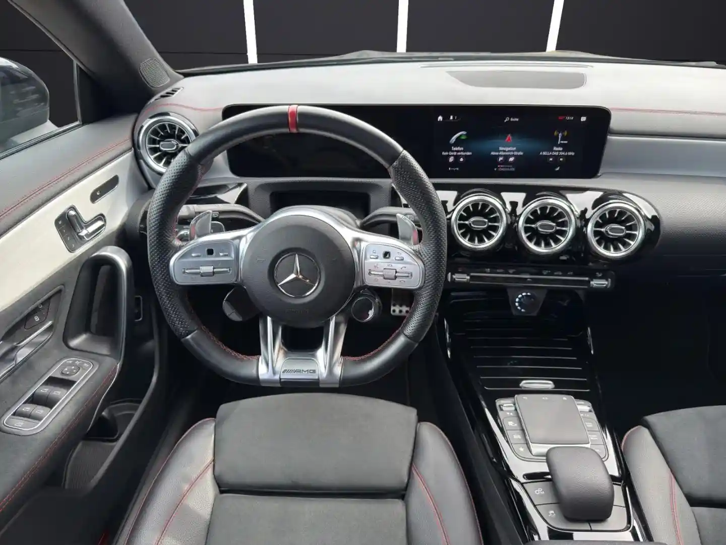 Mercedes-Benz CLA 35 AMG Shooting Brake