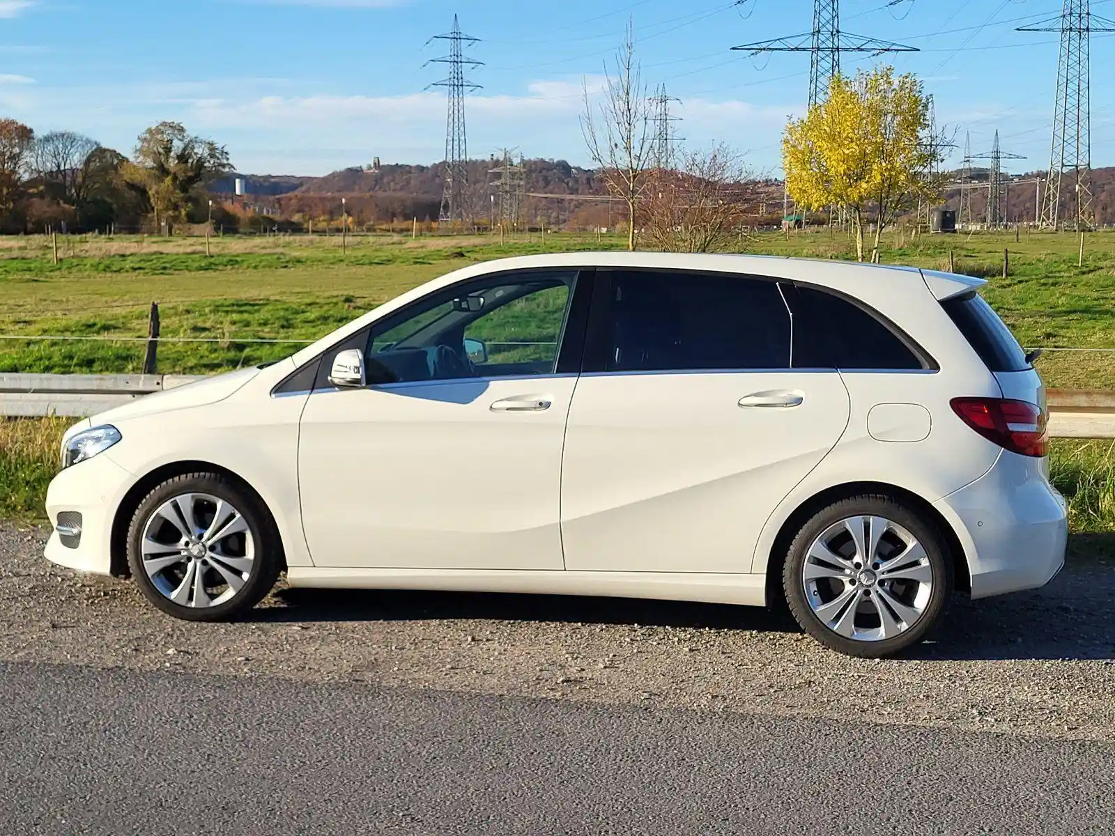 Mercedes-Benz B 220