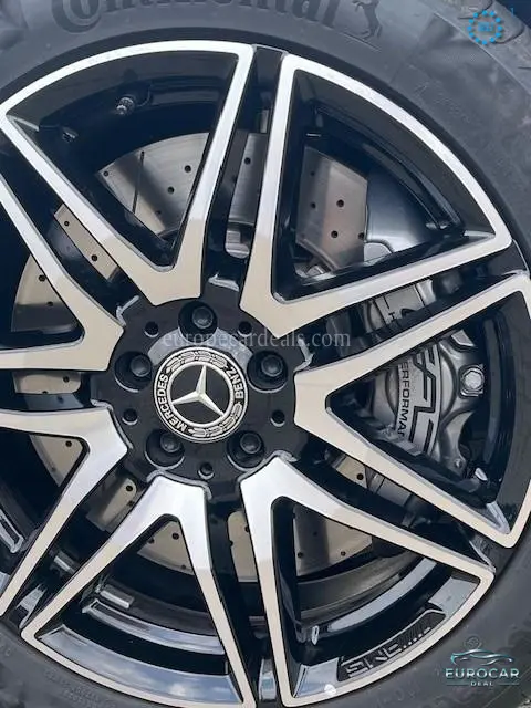 Mercedes-Benz V 220